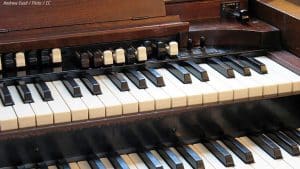 How to move a Hammond organ