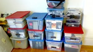 How to use plastic containers for moving